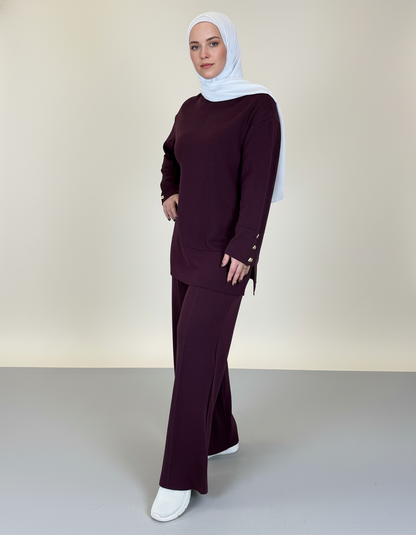 Easy-Wear Tricot Knit Suit