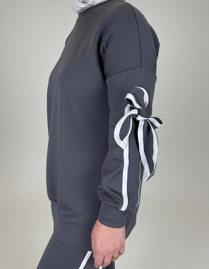Arm-Ribbon Closed Spongy Tracksuit