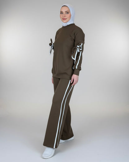 Arm-Ribbon Closed Spongy Tracksuit